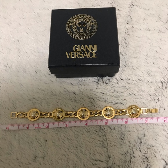 Stunning Authentic Versace gold bracelet - Picture 2 of 16